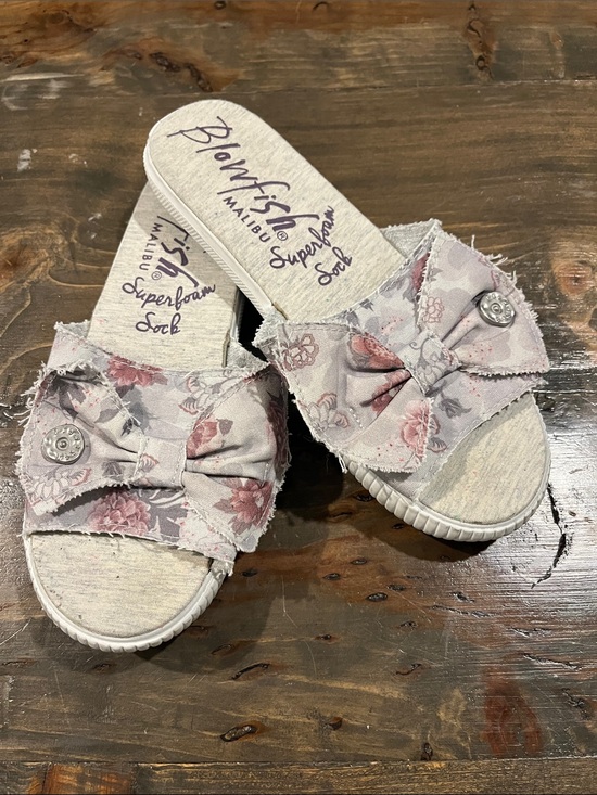 Blowfish Shoes - Blowfish Pink Floral Bow Slide Sandals